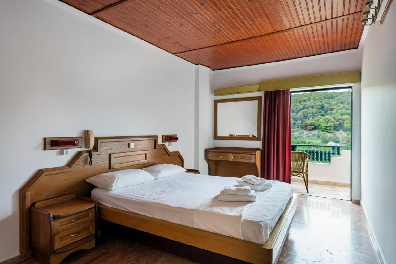 Binji Hotel Epidaurus Eksteriør bilde