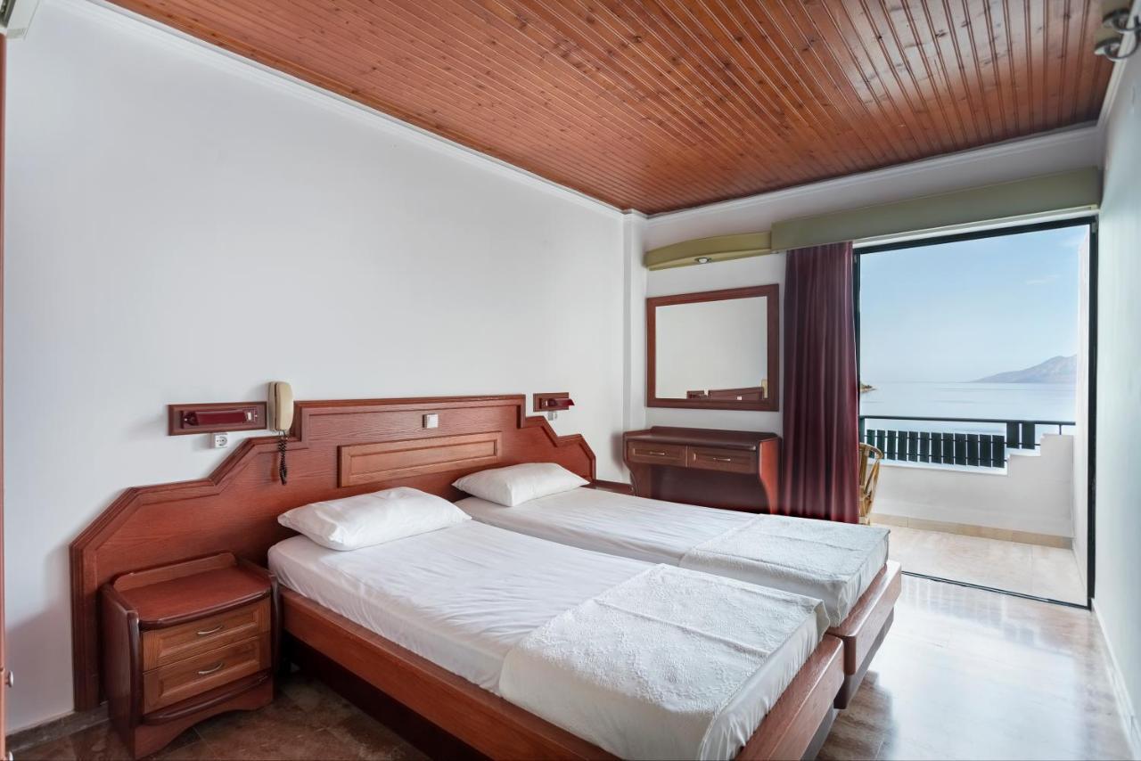 Binji Hotel Epidaurus Eksteriør bilde